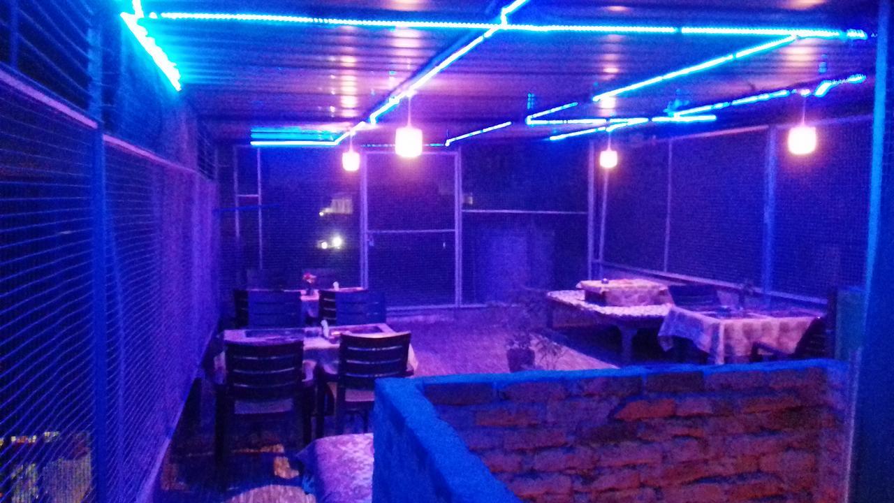 Buddha Guest House Варанаси Екстериор снимка