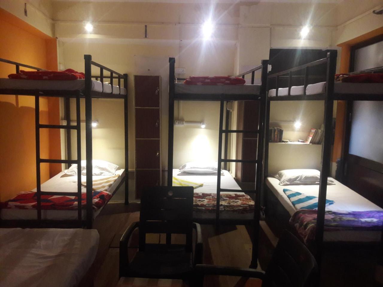 Buddha Guest House Варанаси Стая снимка
