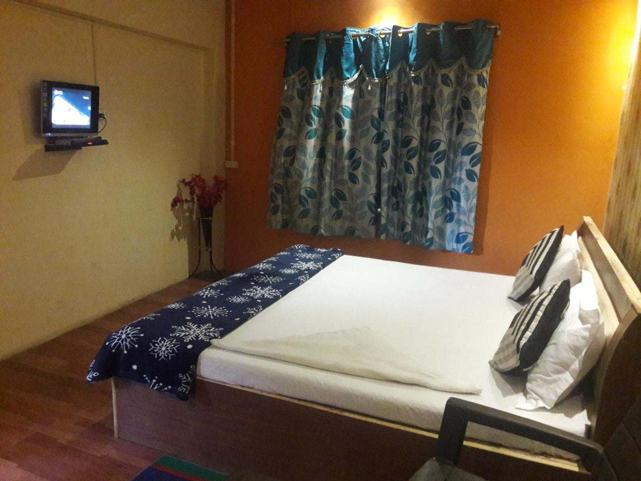 Buddha Guest House Варанаси Екстериор снимка