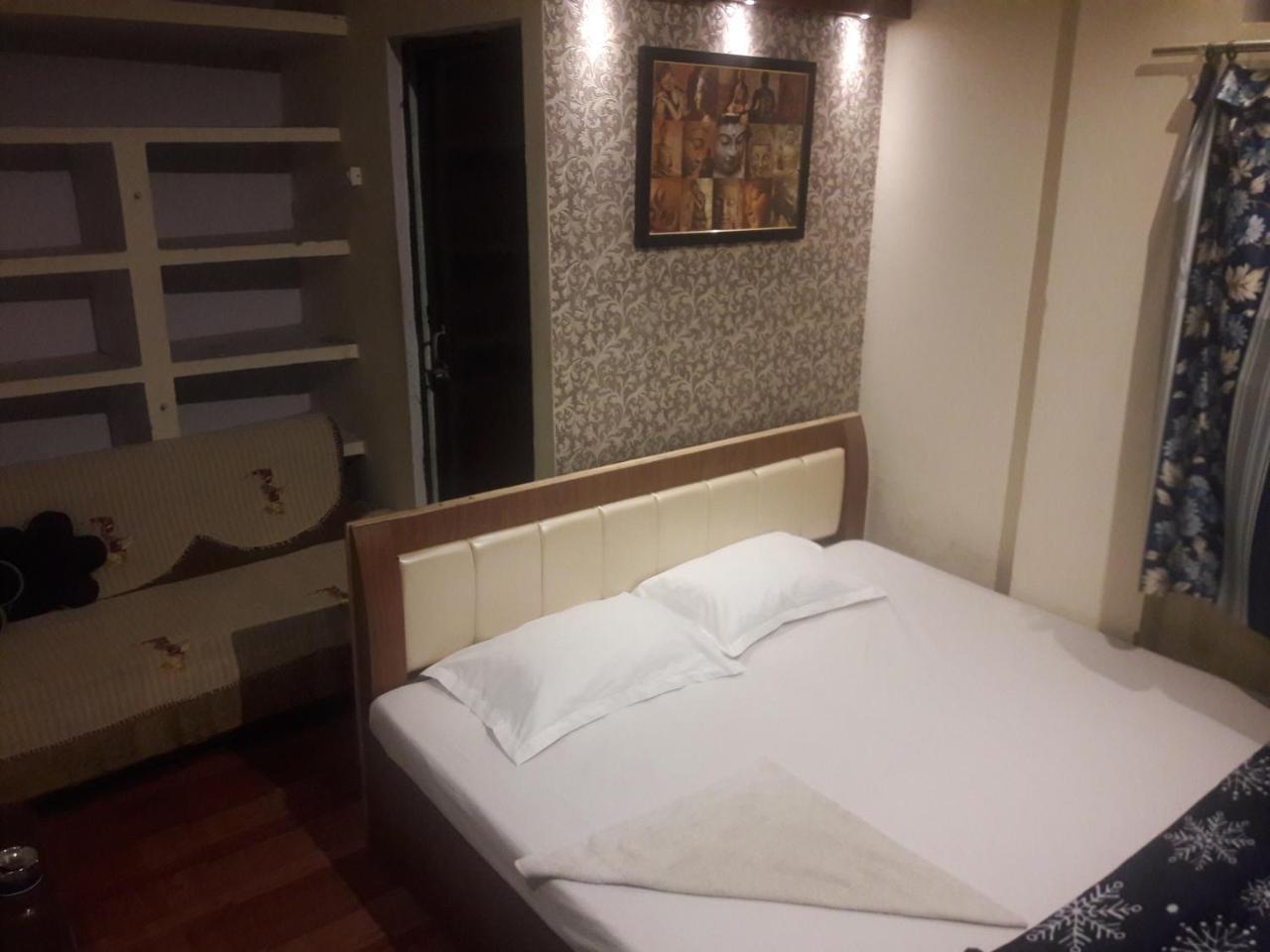 Buddha Guest House Варанаси Екстериор снимка